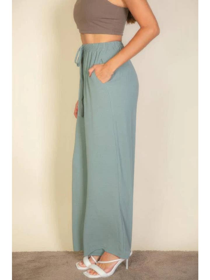 CC Wholesale Clothing – Engroshandel Bukser - Dame – Minimalistiske bukser med snøring i taljen2