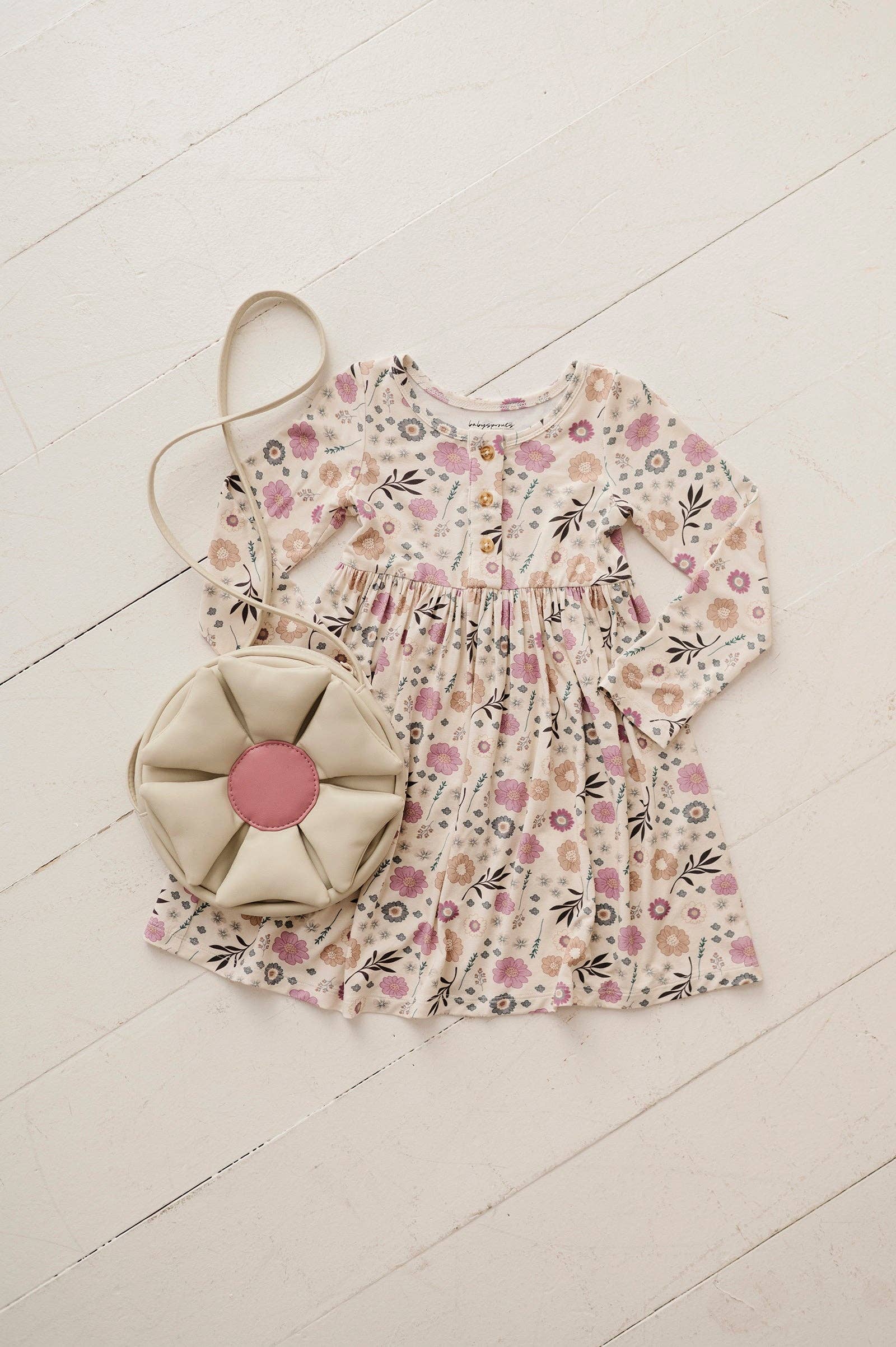 Cream Flower Purse Fall Winter 2025 for wholesale on Faire6