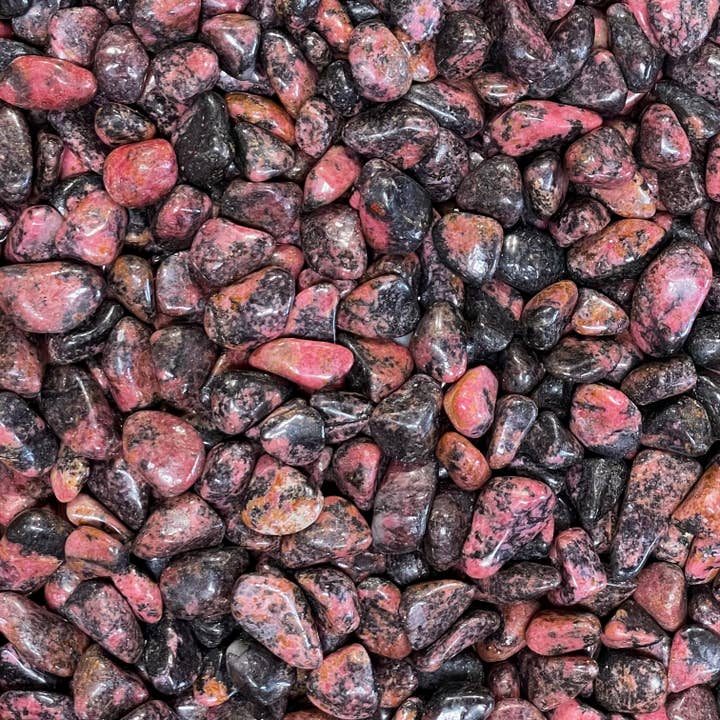 Rodonite Zimbabwe per la vendita all'ingrosso da parte di Craftstones