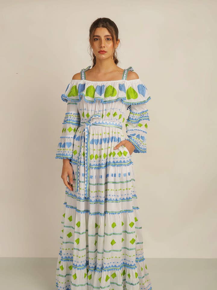 HATI ANGEL OFF SHOULDER KJOLE MED ÆRMER - HVID/BLÅ for engroshandel hos Anannasa Lifestyle