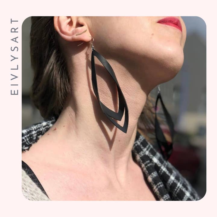 Showmy upcycled earrings for wholesale by EivlysArt