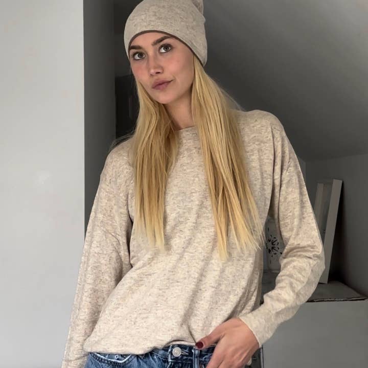 cream cashmere sweater for wholesale by Surf Beni