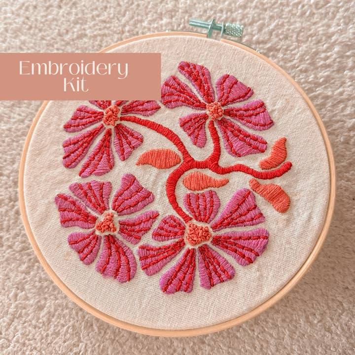 Kit de Broderie Débutant - Kit de Broderie Flower Power pour la vente par Sunday Mornings Shop LLC
