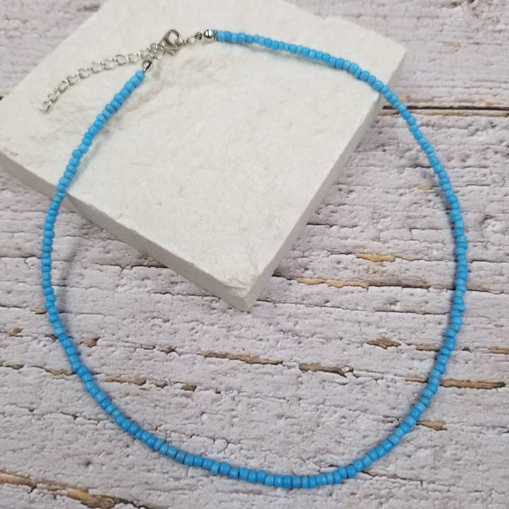 Treasure Wholesale - Wholesale Beaded/Pearl Necklace - Boho Layered Colorful Seed Beads Necklace