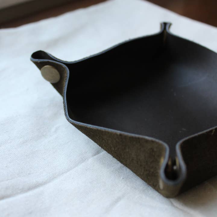 Ware by Maki - Wholesale Jewelry Dish - Handmade Leather Accessory Tray2