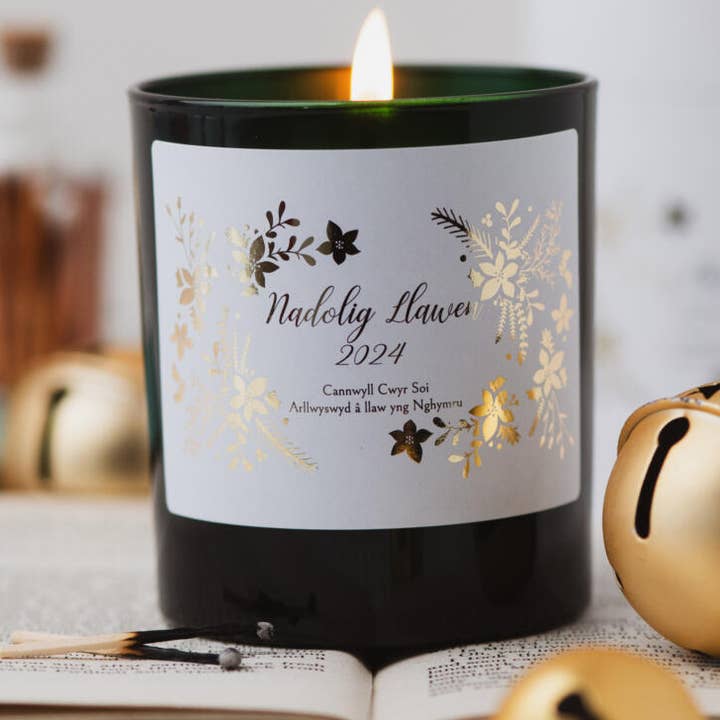 Nadolig Llawen 2024 Kerze für den Großhandel von Little Bit Different