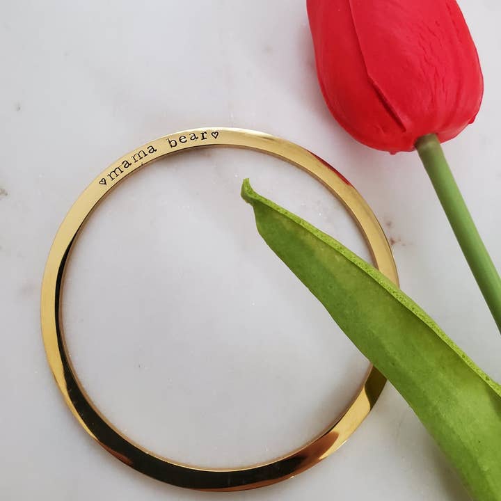 Braccialetto con scritta «Mama Bear» per la vendita all'ingrosso da parte di Salt and Sparkle