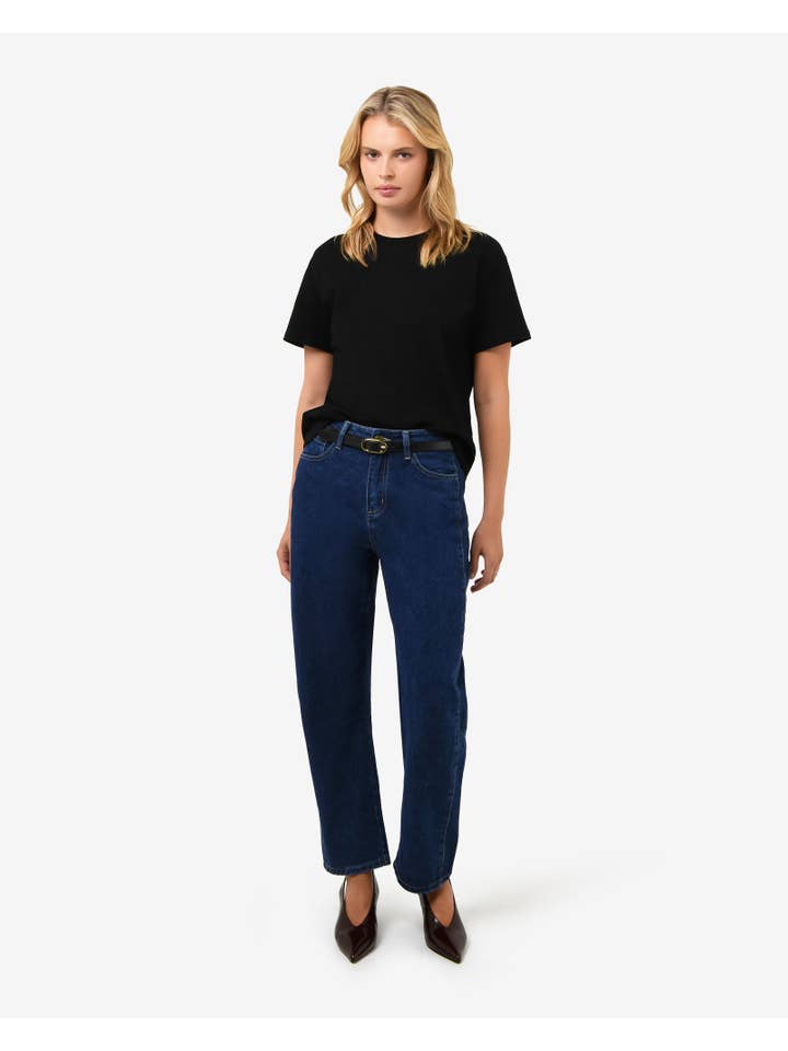 Classic Blue Forcast Women's Bondi Barrel Leg Jeans for wholesale on Faire4