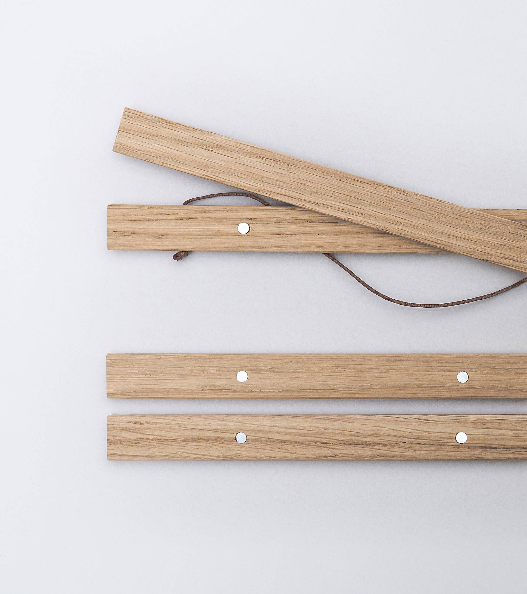 David & David Studio - Wholesale Bulletin Board - Magnetic sign holder - Oak - 31cm1