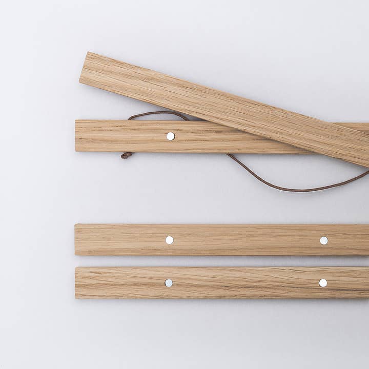 David & David Studio - Wholesale Bulletin Board - Magnetic sign holder - Oak - 31cm1