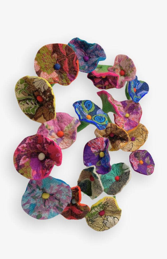 Ganesh Himal Trading - Wholesale Bunting/Garland - Felt Sari Infused Flower Garland1