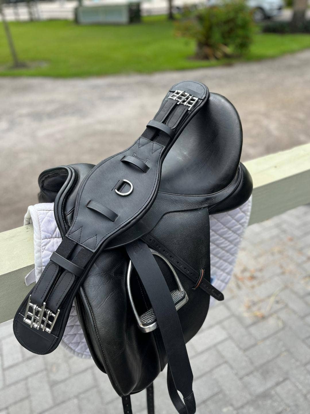 DziaSport – wholesale Ridutrustning – Ergonomisk Monoflap omkrets2