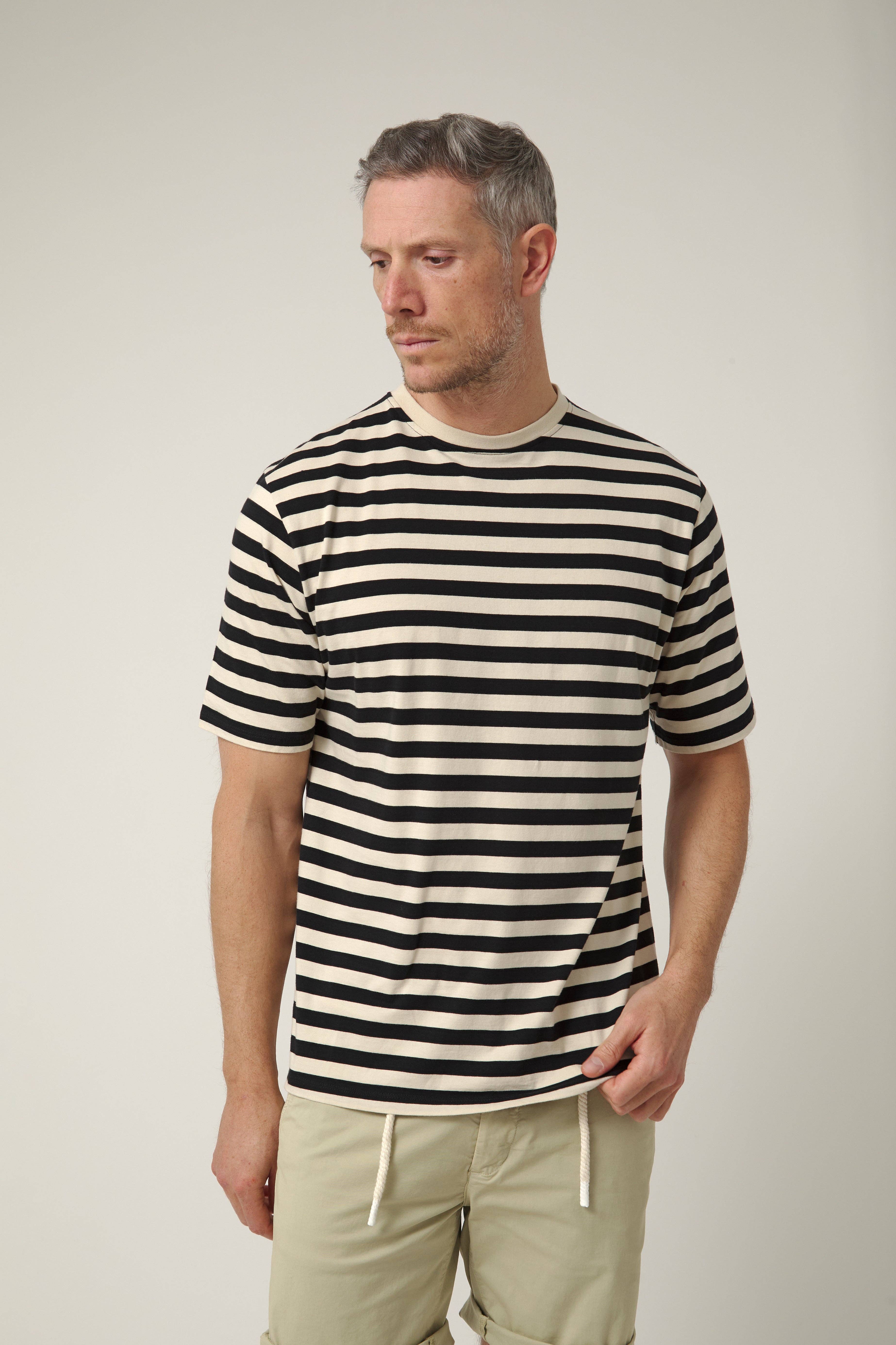 ALTONADOCK - Wholesale T-Shirt - Men's - Off-white Striped T-shirt1