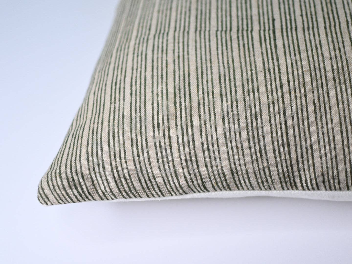 Thread To Form - Vendita all'ingrosso Fodera cuscino decorativo - Copricuscino Norton Stripes Bianco Caldo2