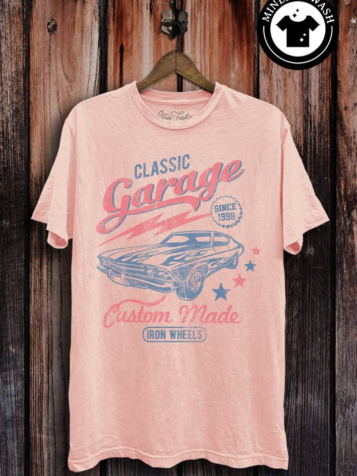 Top graphique Classic Garage pour la vente par Lotus Fashion Collection