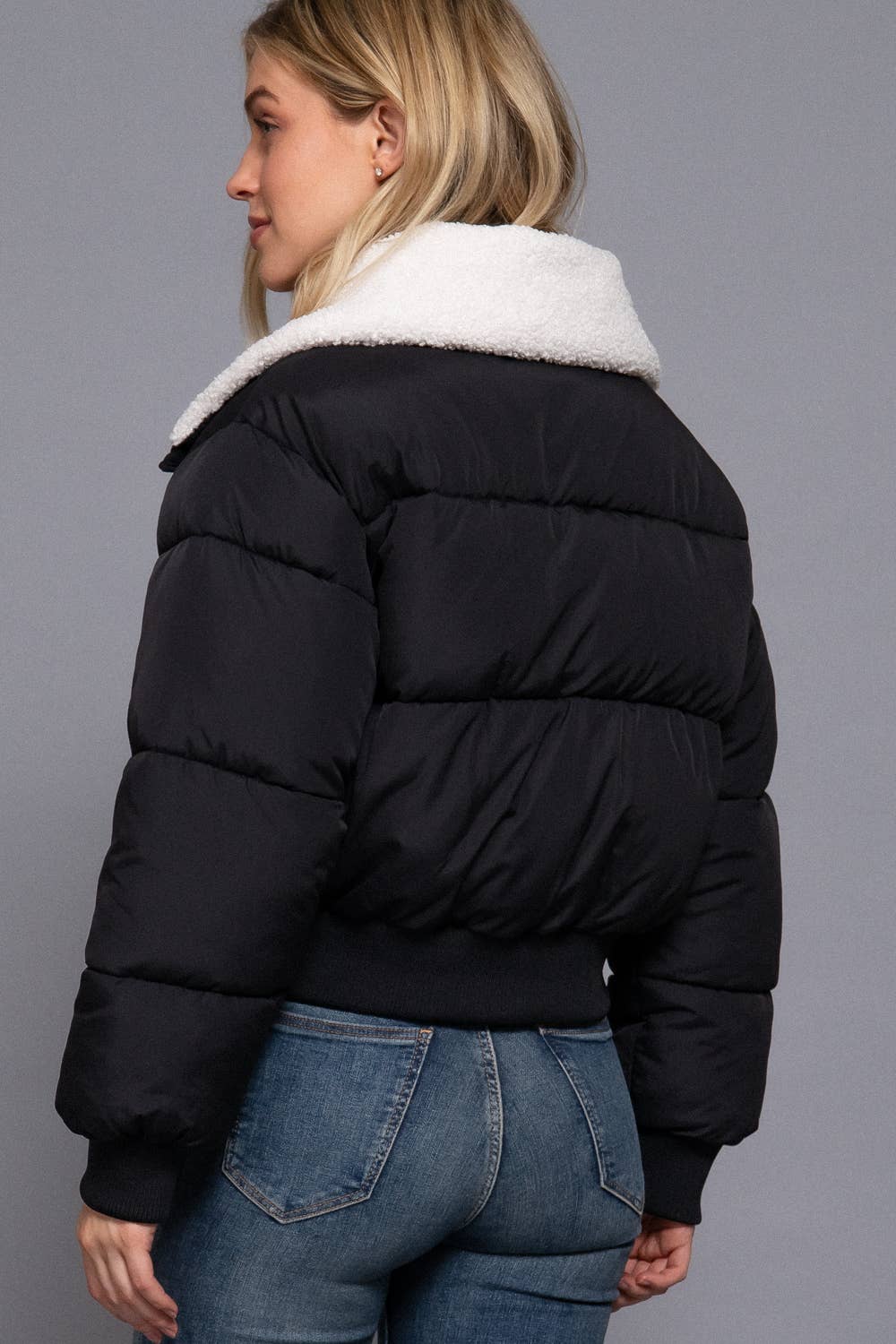 Active Basic | Active USA – Engroshandel Puffer jacket - Dame – Langærmet pufferjakke med sherpa-krave1