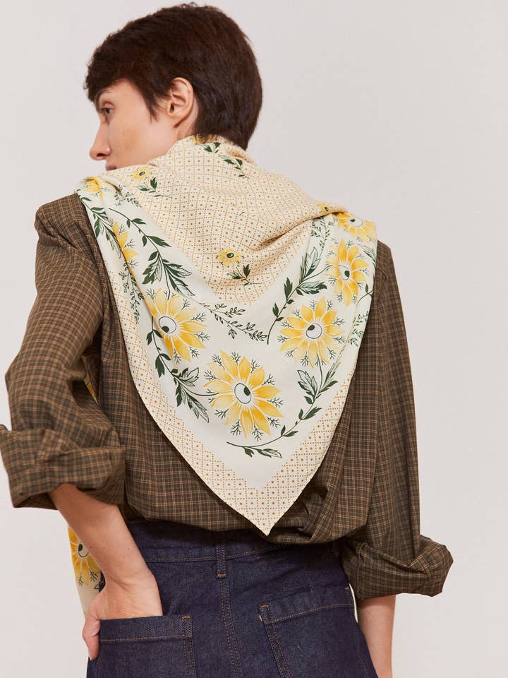 Indiana yellow jarilla scarf for wholesale by Eturel Madrid