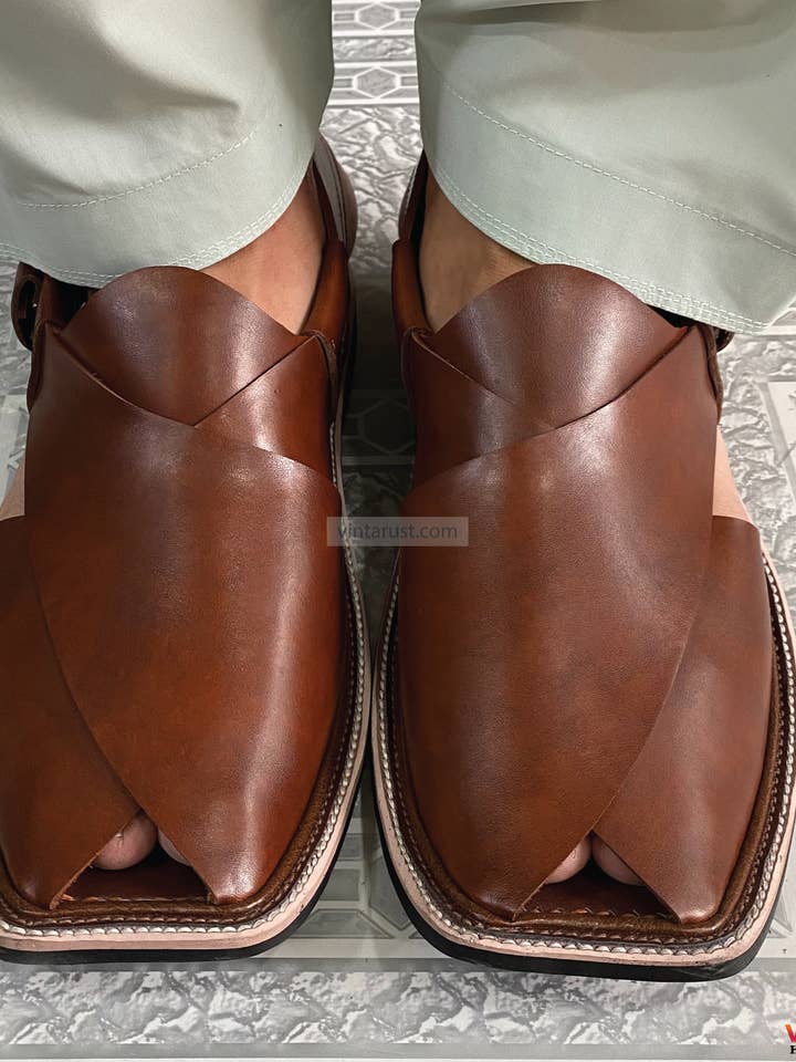 Premium læder Peshawari Chappal, klassiske håndlavede sandaler for engroshandel hos vintarust