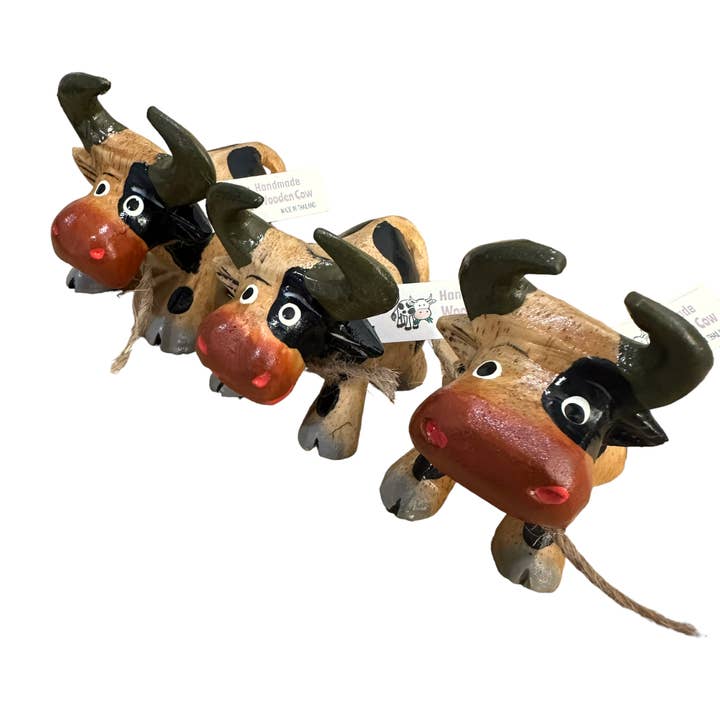 Music Frog Co - Wholesale Decorative Figurine - Handmade Wooden Farm Cow Decoration Figurine2