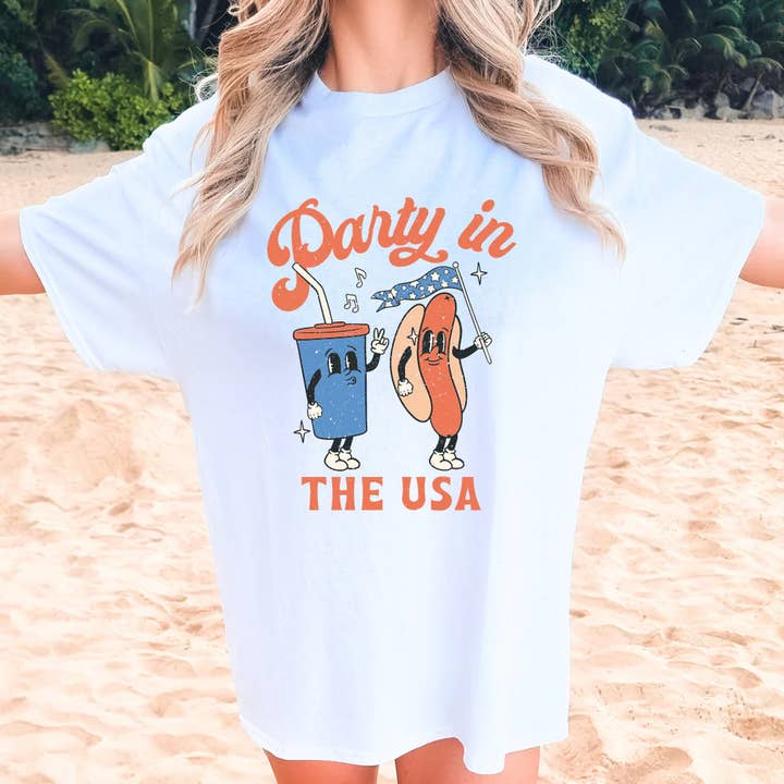 ÉTATS-UNIS, 4 JUILLET, COULEURS CONFORTABLES, CHEMISE OVERSIZE pour la vente par Cutting Creative Apparel