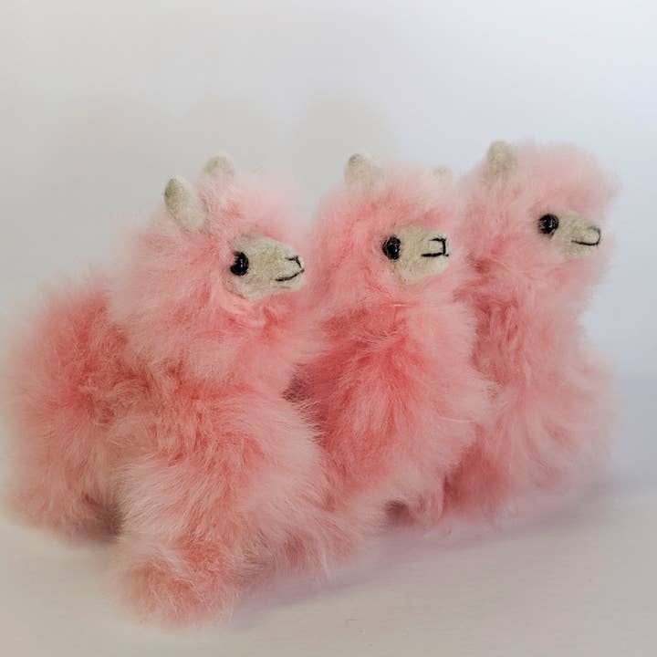 Inspired Peru - Wholesale Stuffed/Plush Toy - Kids & Baby - Small Llamas Pink0