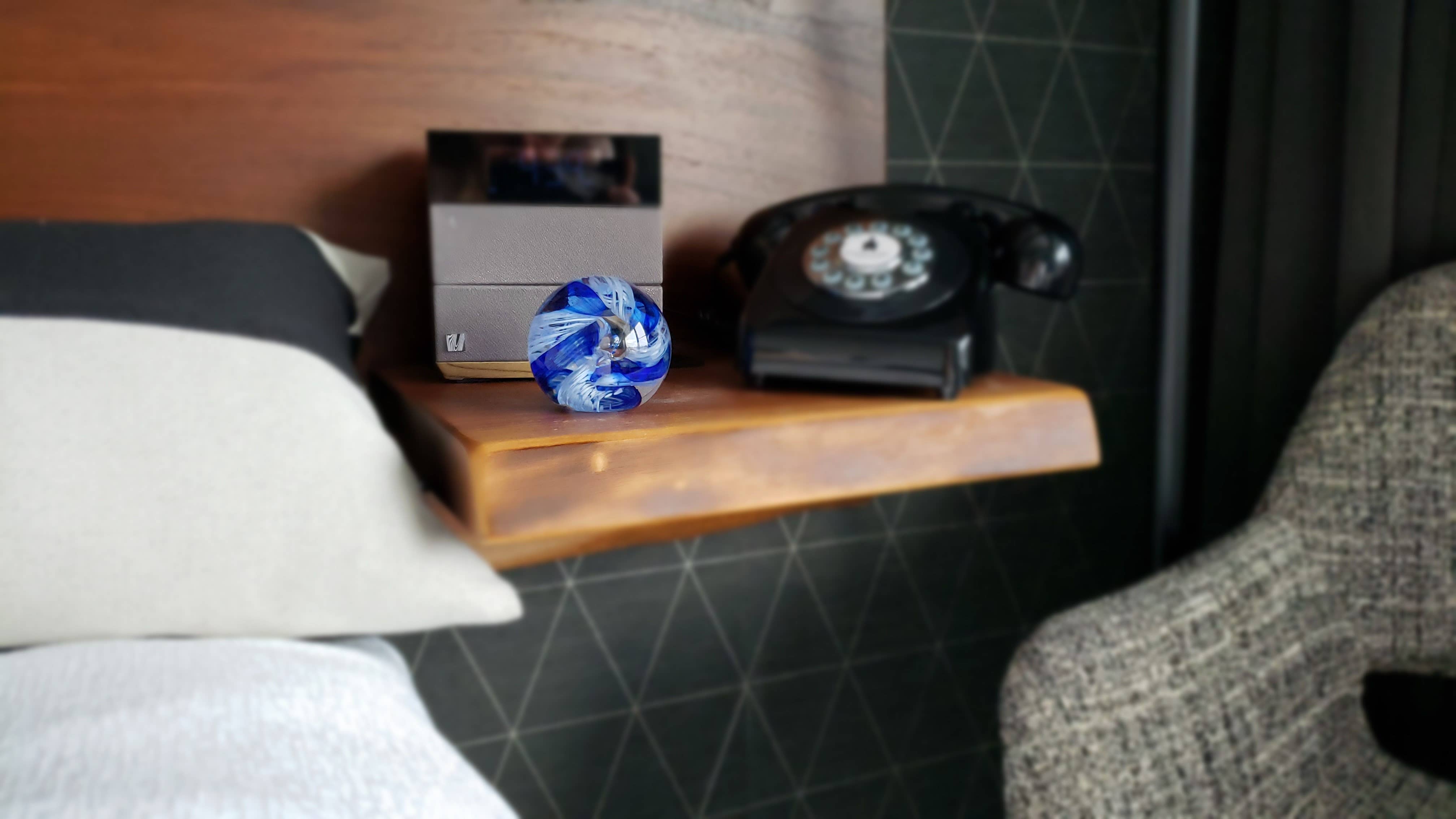 epiphany studios – wholesale Paper weight – Circle of Life Paperweight - Royal Blue/Wisdom2