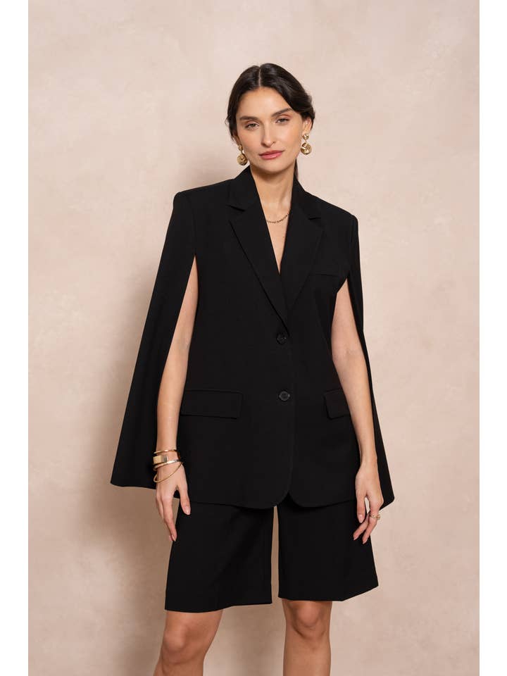 Attentif Paris – Blusão - Mulher por atacado – Casaco capa oversized com corte estruturado30