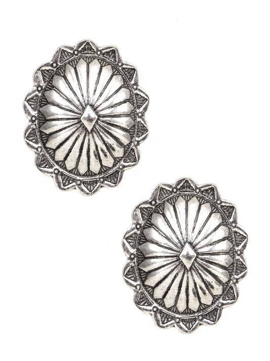 OVAL CONCHO DETALJE KLIP PÅ ØRERING for engroshandel hos Andrea Bijoux