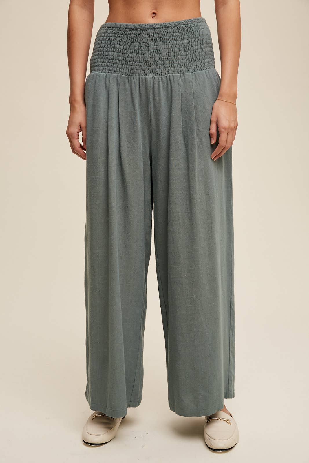 Listicle - Wholesale Pants - Women's - Smocked Waist Wide Leg Pants
Smocked Waist Wide Leg Pants
14