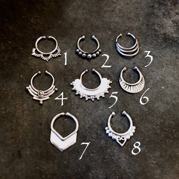 JAYA MOKSHA - Vente Anneau de nez - Anneau de faux septum en argent / Bijou de faux septum1