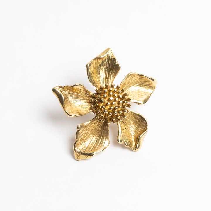 Saint Claude – wholesale Cocktail/statement ring – Magnolia Ring1