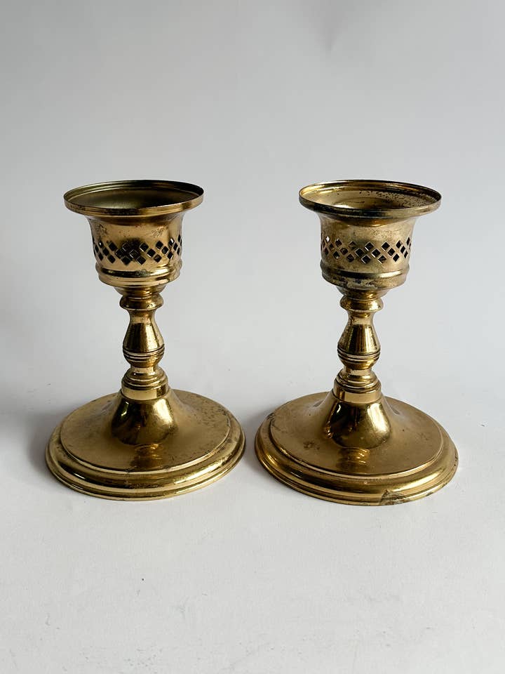 Portavelas de Latón con Rejilla de Princess House Vintage (Par) para venta al por mayor de Heirloom & Honey