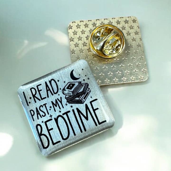 The Enamel Pin Factory – wholesale Lapel pin/button – I Read Past My Bedtime - Eco Pin Badge0