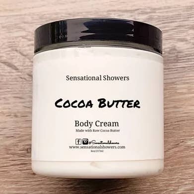 Crème corporelle au beurre de cacao pour la vente par Sensational Showers LLC