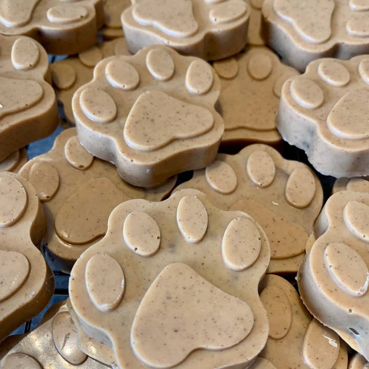 The Blue Cerebus Dog Bakery - Wholesale Pet Treats - Dog - The Reese Paw2