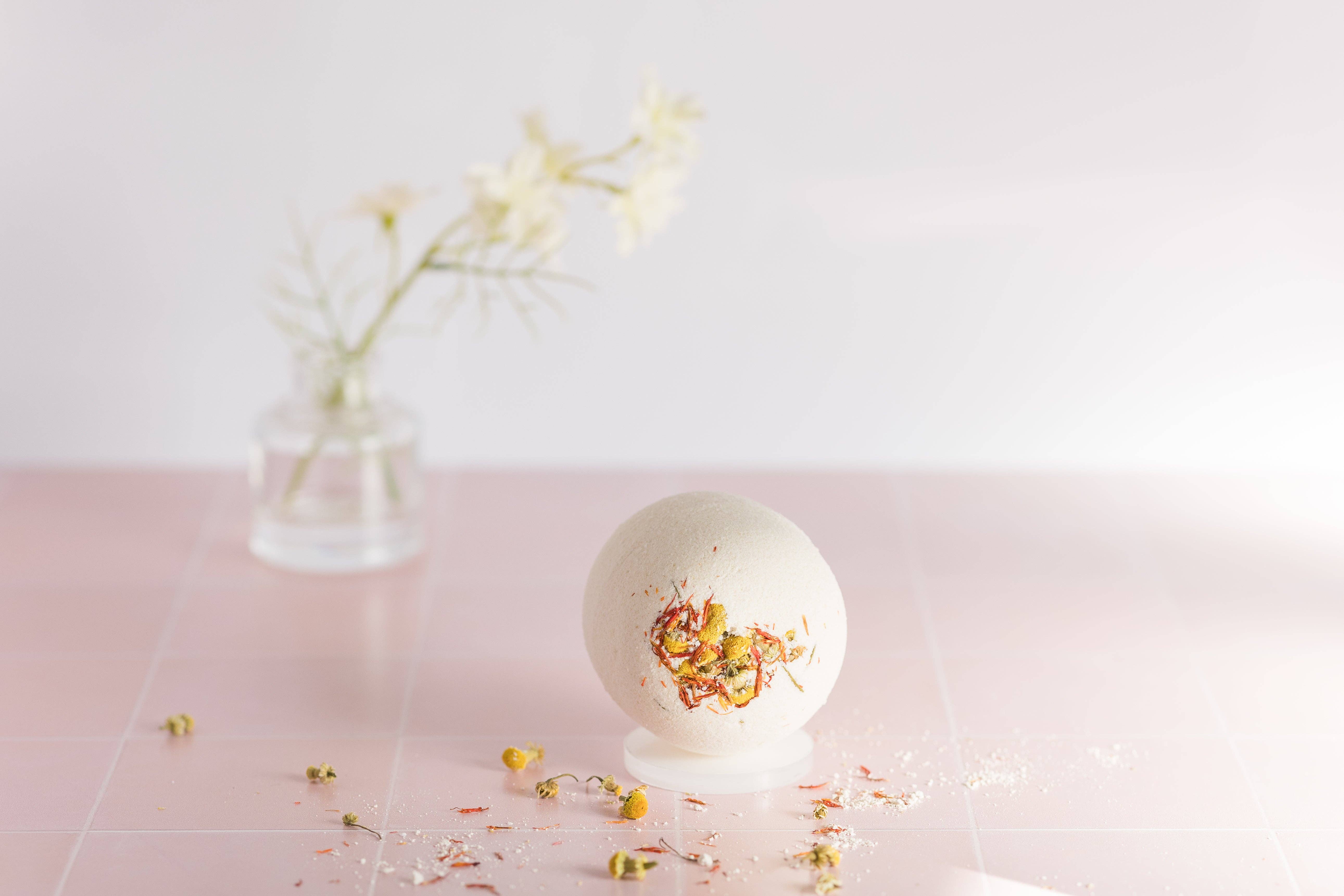 HandCraft Skincare - Wholesale Bath Bomb/Fizz - Warmth + Oats Bath Bomb4