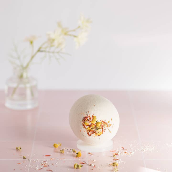 HandCraft Skincare - Wholesale Bath Bomb/Fizz - Warmth + Oats Bath Bomb4