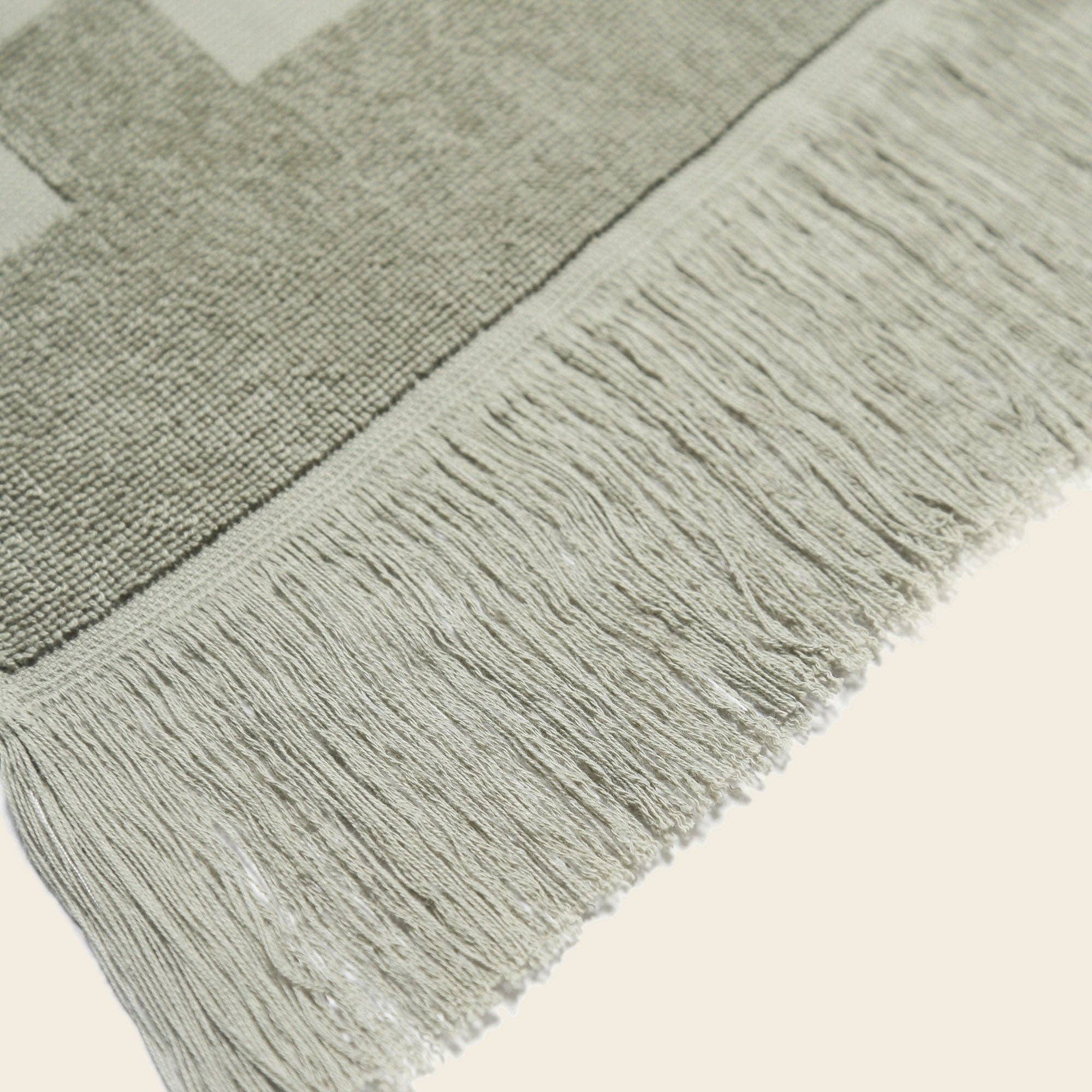 Happy Place Brand - Wholesale Bath Towel - Organic Checkered Bath Towel13