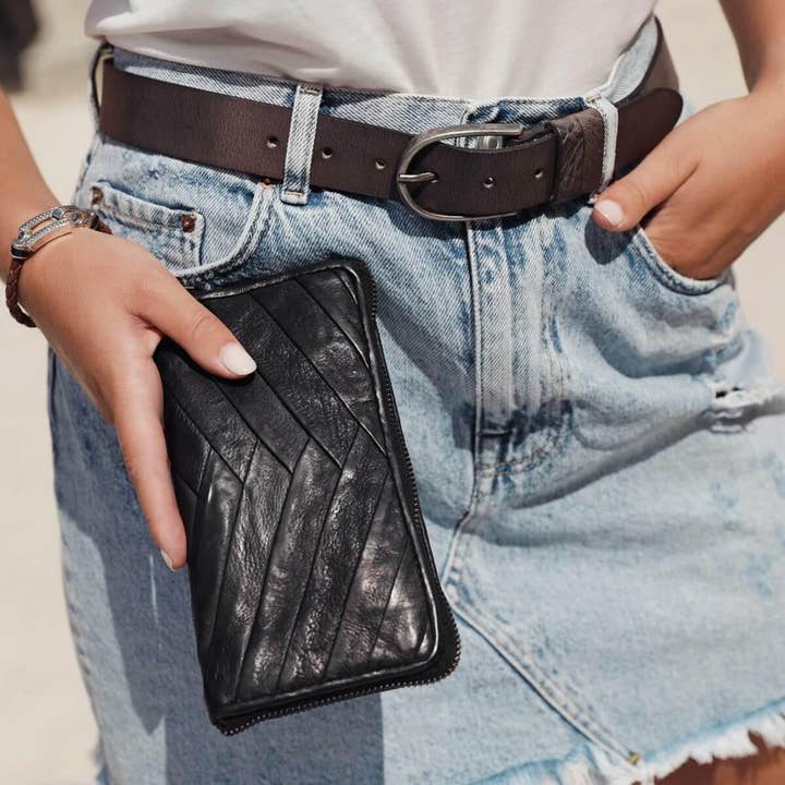 Amsterdam Heritage Leather Belts, Bags, Jackets & Apparel - Wholesale Belt - Women's - Dieke | Classic Full Grain Leather Belt for Women16