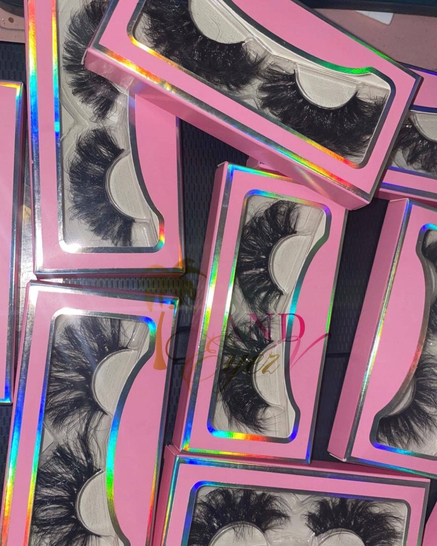 Island Eyez Vendor - Wholesale False/Fake Eyelashes - Wispy Lashes ( Free Pink Boxes )1