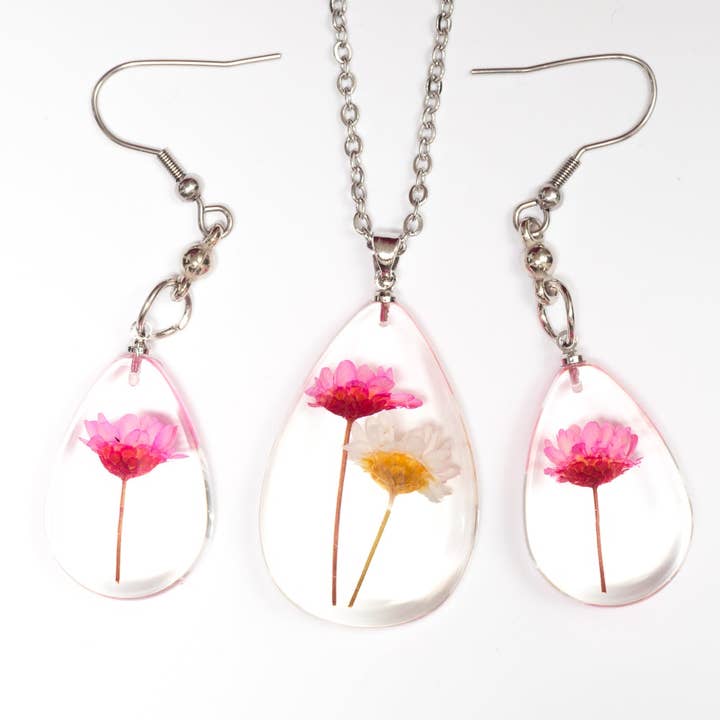 Flower Necklace Orb Bea set pink-white for wholesale by Hanami Real Flower Jewelry