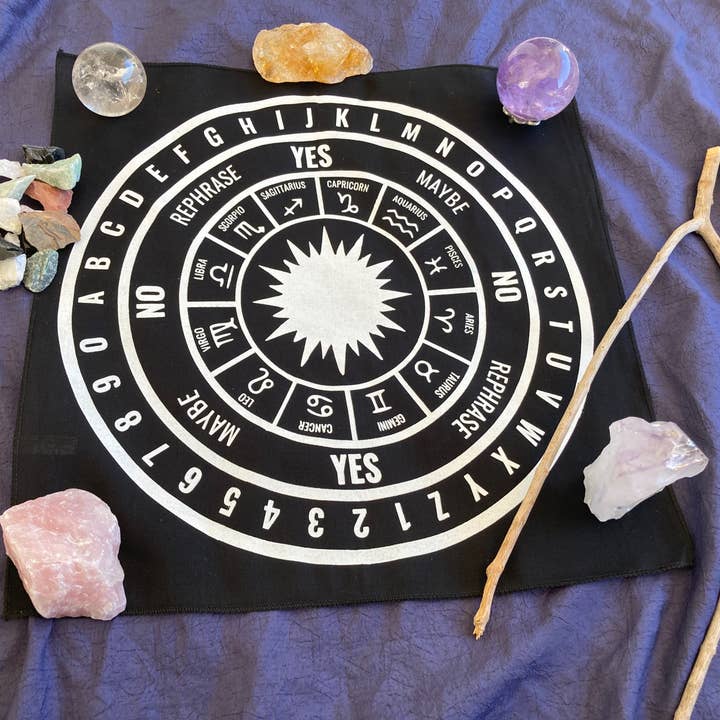 Joshua Tree Gems - Venta al por mayor Artículo de meditación - Paño de péndulo de adivinación impreso a mano diseño original