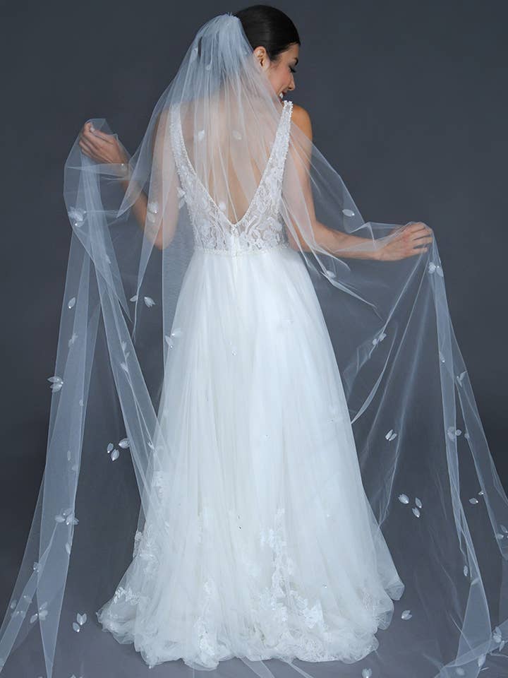 952-100 for wholesale by Erica Koesler Wedding Accessories