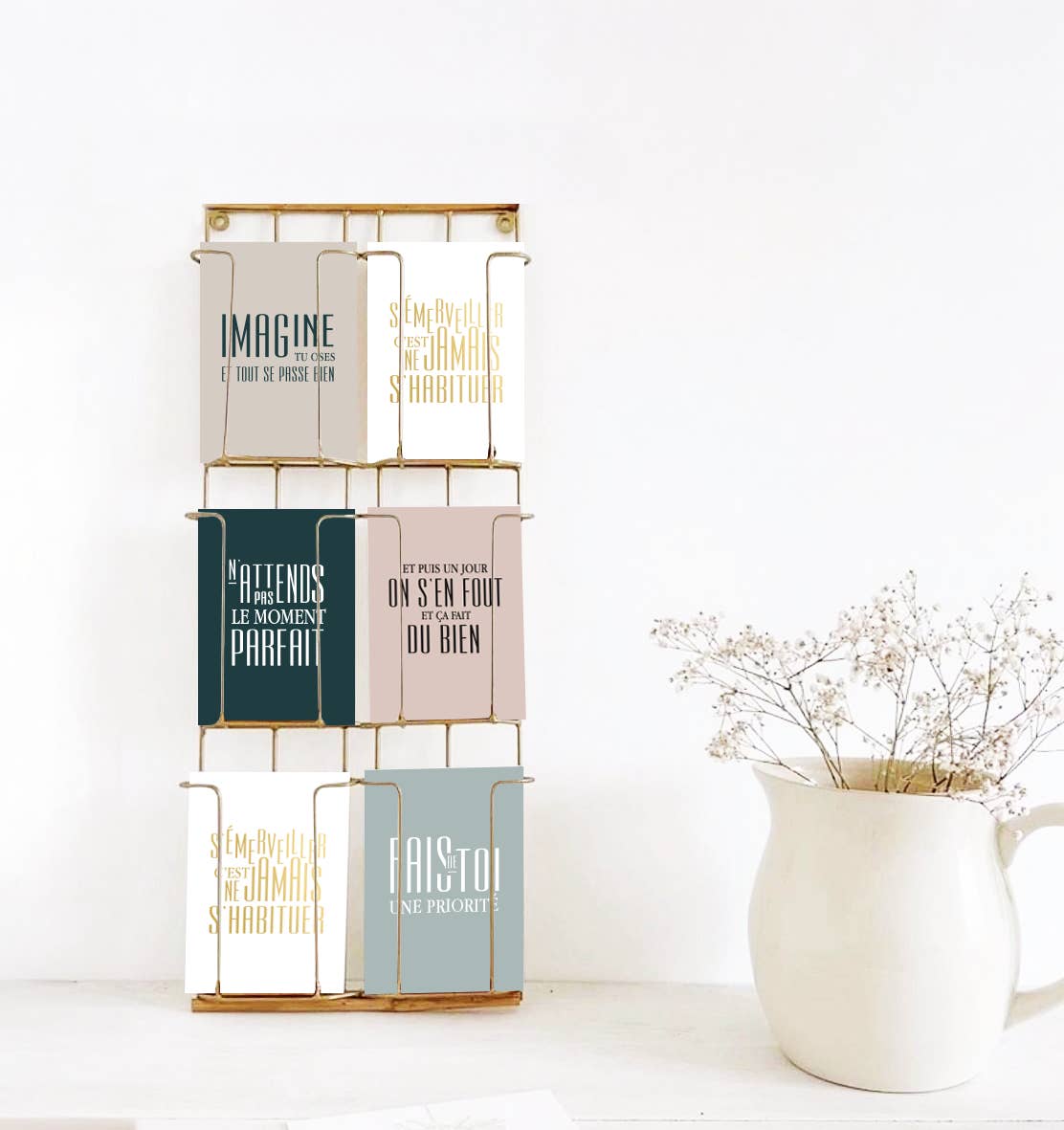 Le Papier Fait De La Résistance - Wholesale Postcard Set - SET of 5 postcards + 5 kraft envelopes