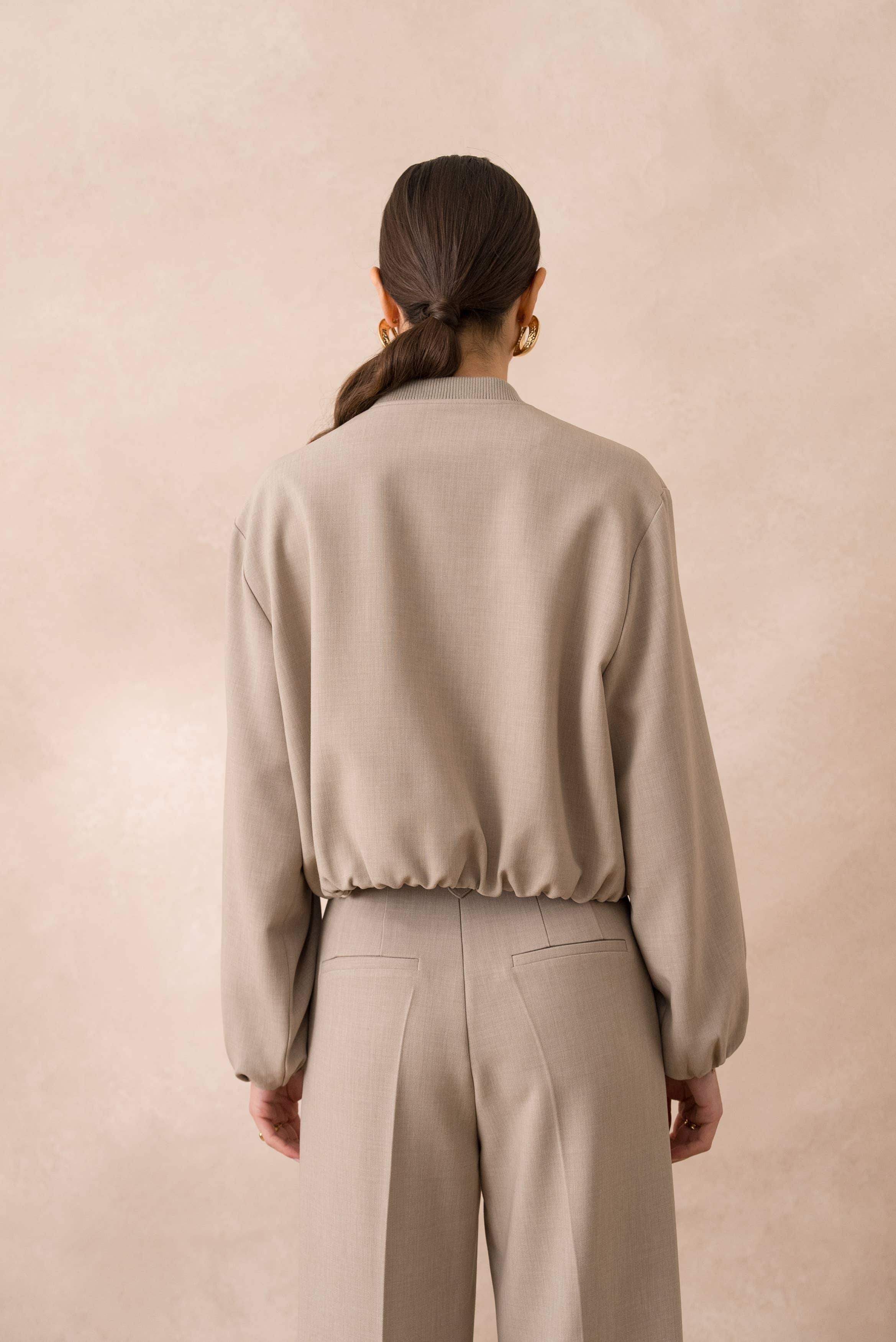 Attentif Paris - Wholesale Bomber Jacket - Women's - [Aura] Short bomber jacket with classic collar6