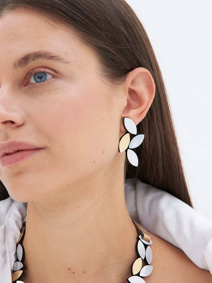 Kate Leaves Earrings Medium - Silver/Gold for wholesale by Iskin Sisters
