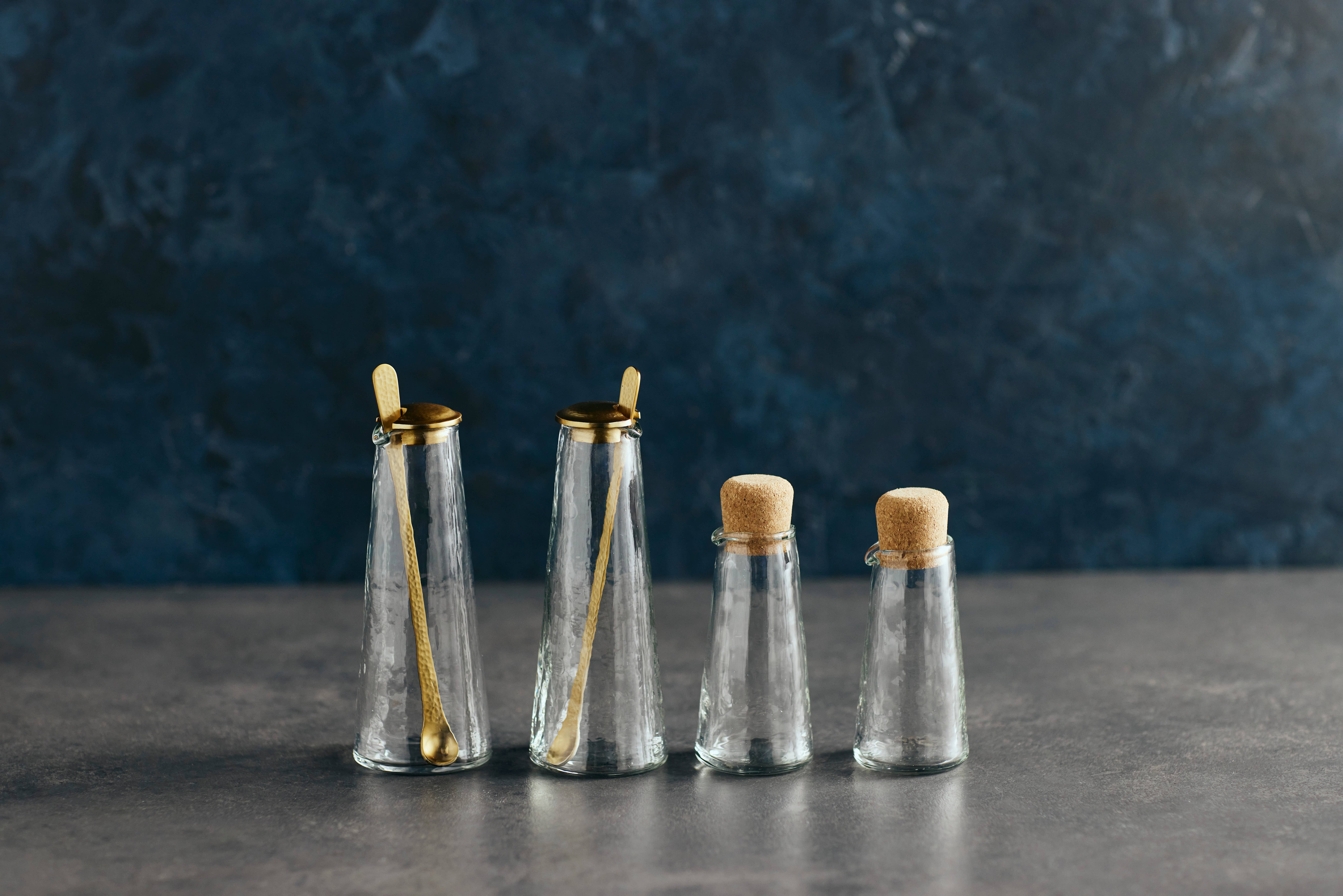 The Collective - Wholesale Carafe - Pebbled Large Carafe with Spoon Set3