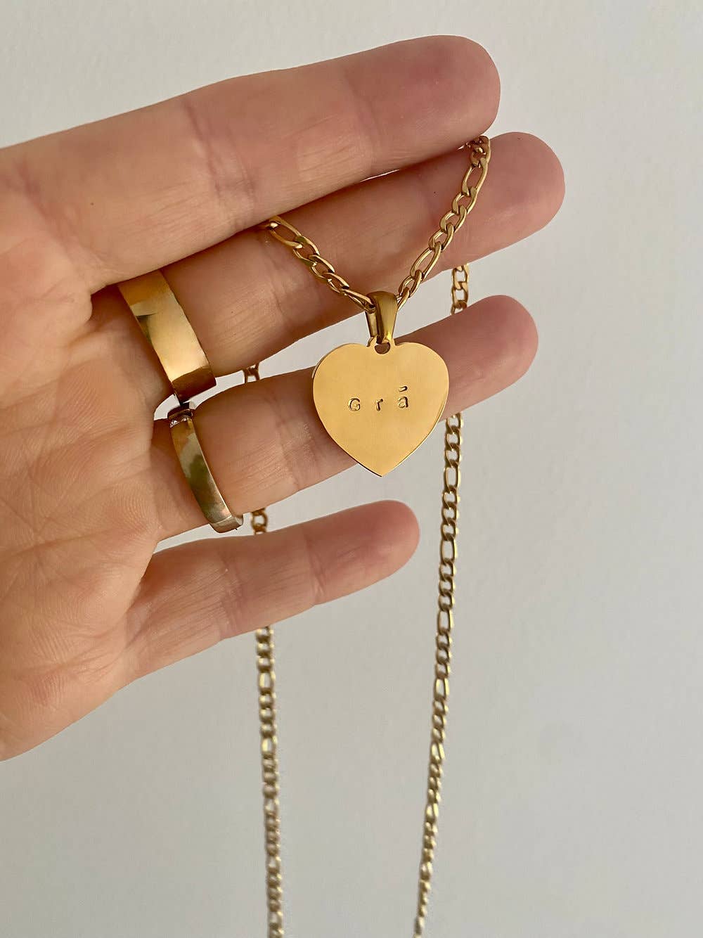 Rudies and Co – Großhandel Kette mit Anhänger/Charm – Grá Irische Gravierte Herz-Liebe Halskette0