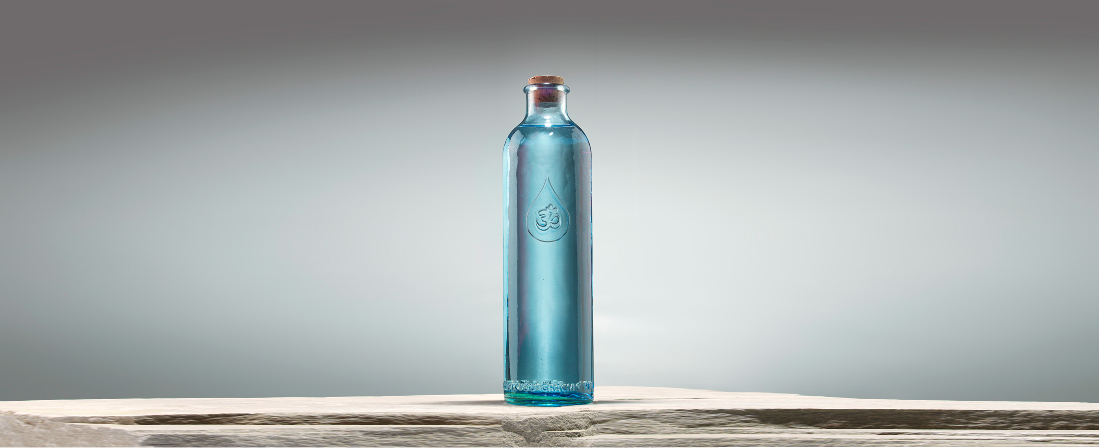 STRUCTWATER FRANCE - Wholesale Water Bottle - OMwater GRATITUDE 123 cl bottle2