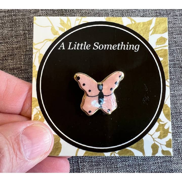 Alfinete Mini Borboleta Rosa por atacado de ExClaymations by Muse Inspiration Enterprises
